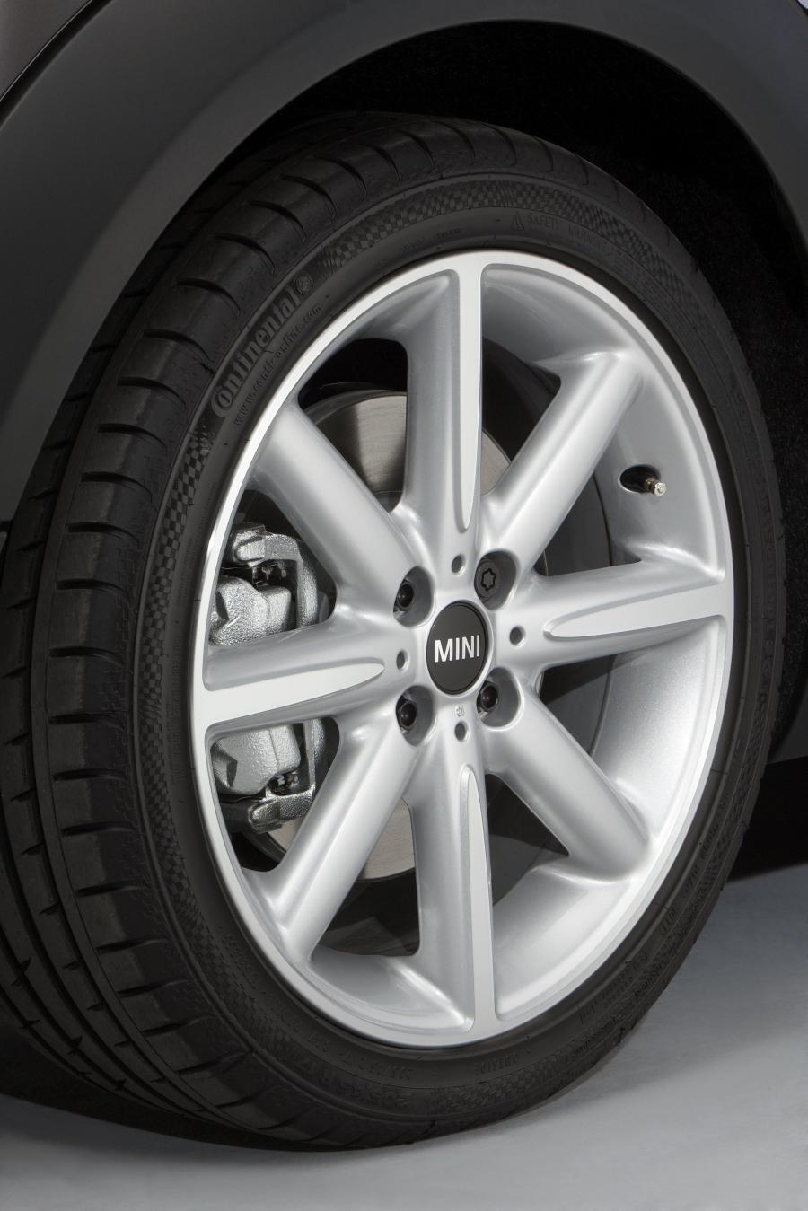  Mini Cooper S Cabrio Highgate 2012 года  (фото 18 из 30)